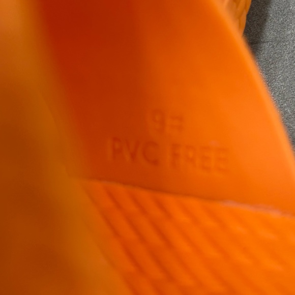 Reef Vibrant Orange Slides - Picture 2 of 7
